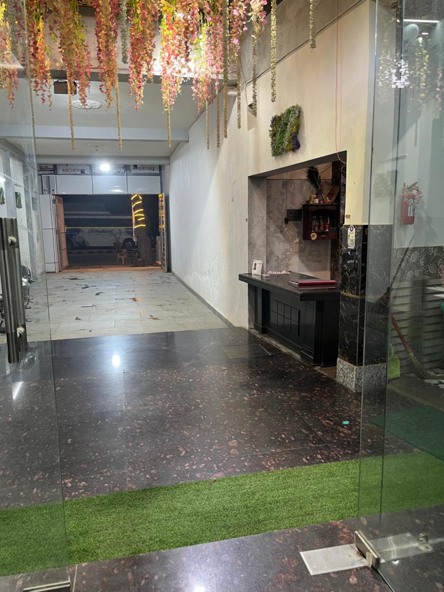 G&G Palace Vrindāvan Esterno foto